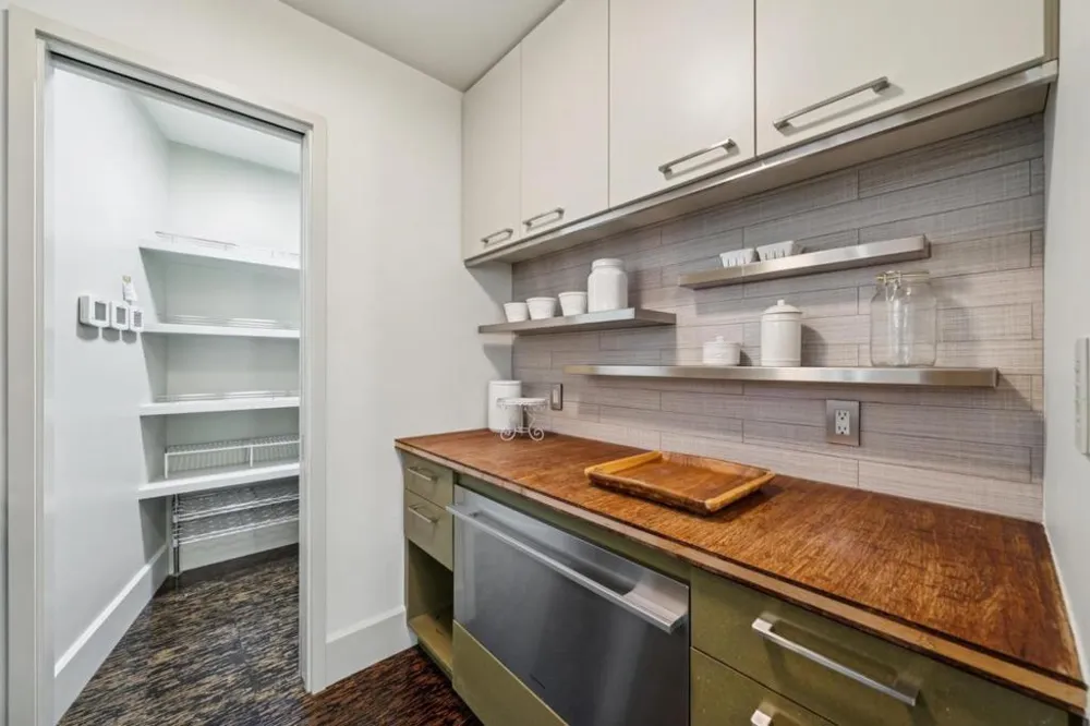 2 Buck Meadow Drive Portola Valley, CA 94028