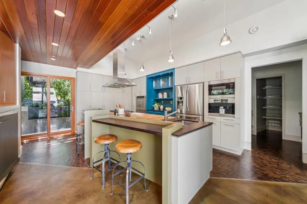 2 Buck Meadow Drive Portola Valley, CA 94028