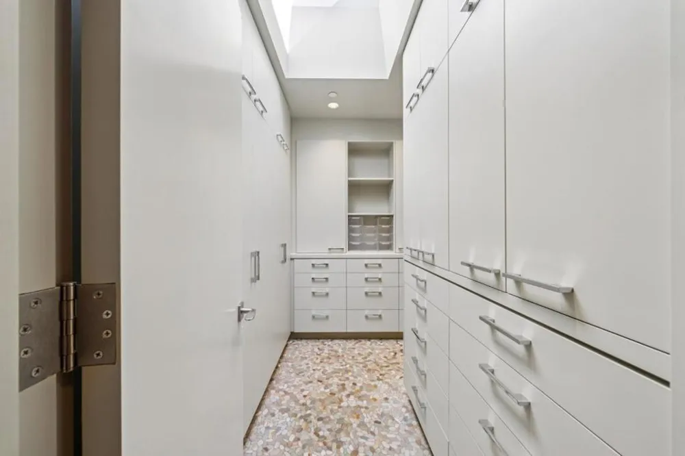 2 Buck Meadow Drive Portola Valley, CA 94028