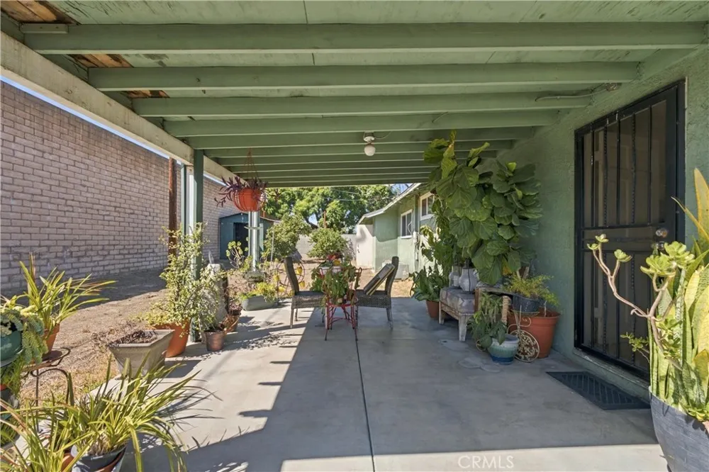 21211 Haston Place Lakewood, CA 90715