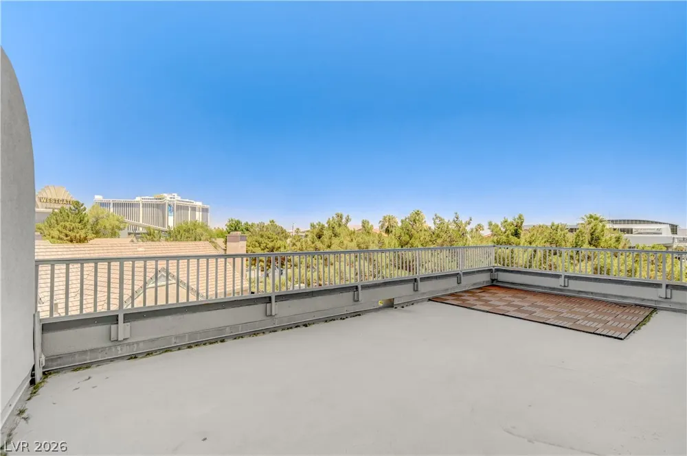 360 E Desert Inn Road #402 Las Vegas, NV 89109