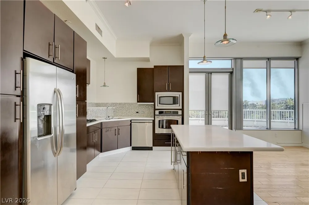 360 E Desert Inn Road #402 Las Vegas, NV 89109