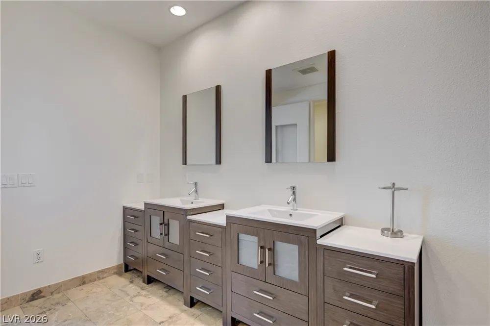 360 E Desert Inn Road #402 Las Vegas, NV 89109
