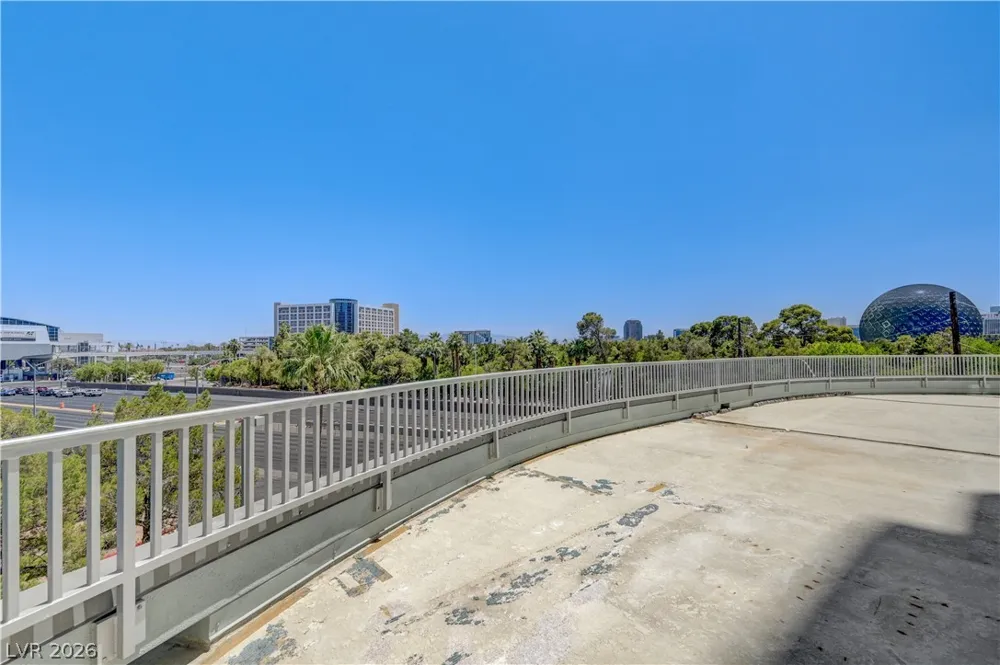 360 E Desert Inn Road #402 Las Vegas, NV 89109