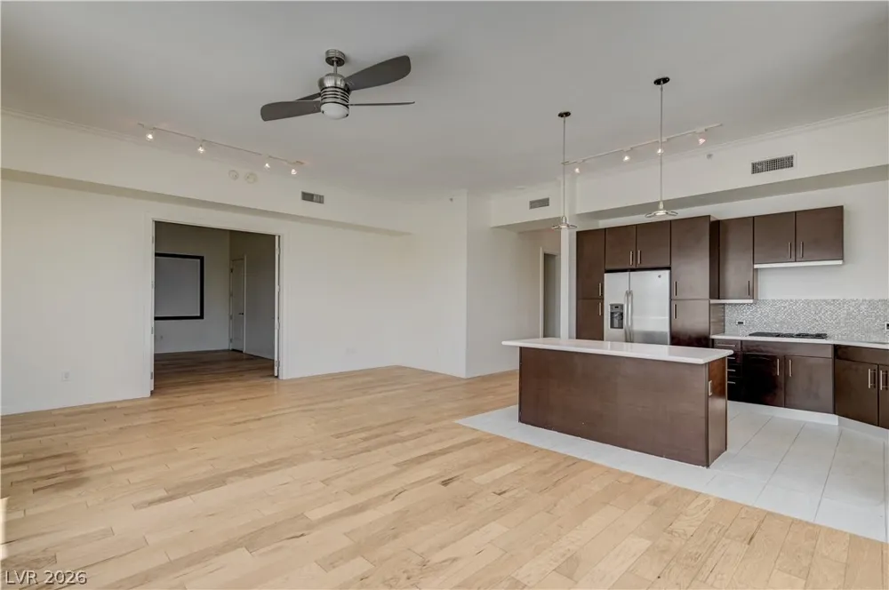 360 E Desert Inn Road #402 Las Vegas, NV 89109