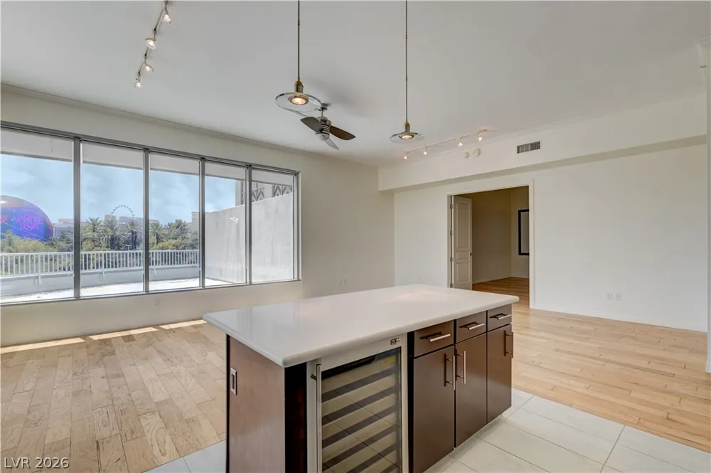 360 E Desert Inn Road #402 Las Vegas, NV 89109