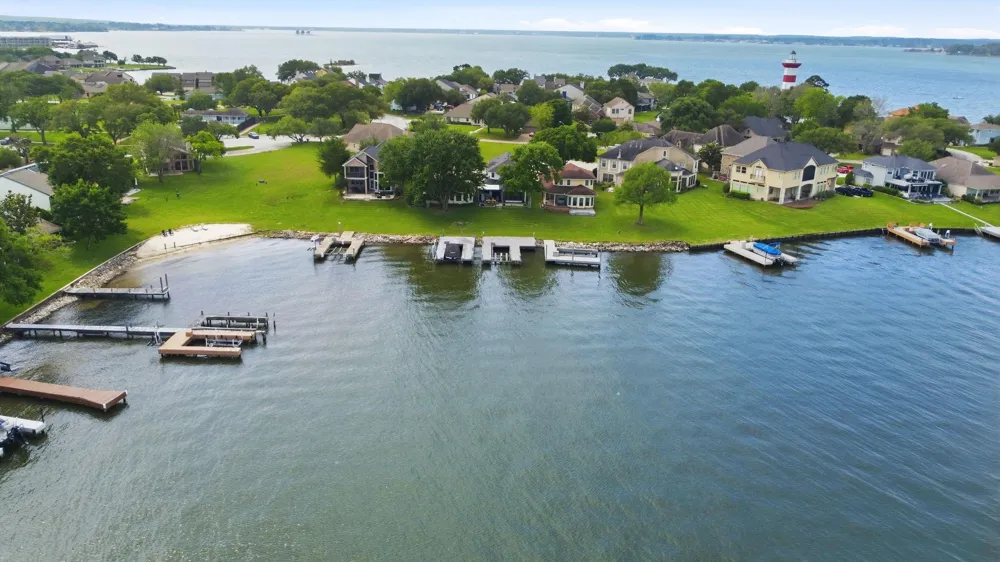1609 Schooner Point Willis, TX 77318