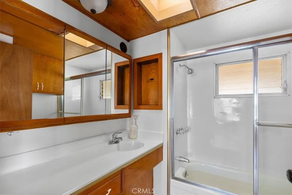 18801 Hawthorne Boulevard #58 Torrance, CA 90504