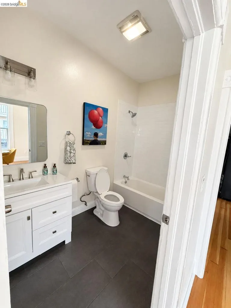 1324 Burnett Berkeley, CA 94702