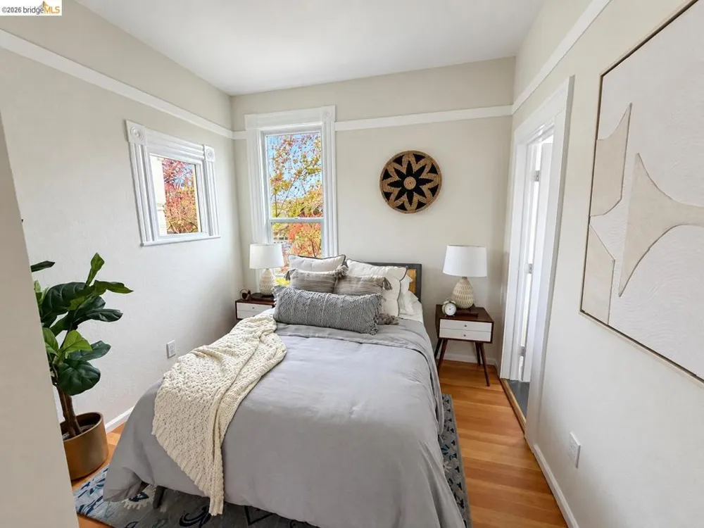 1324 Burnett Berkeley, CA 94702