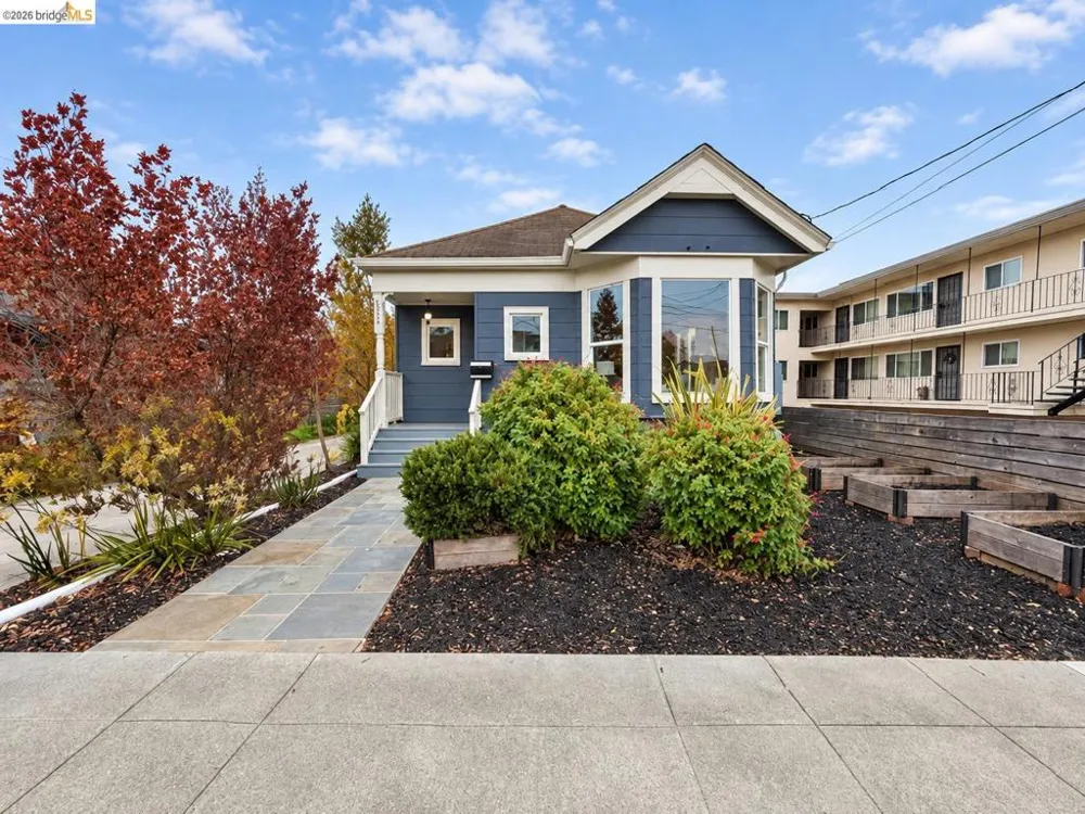 1324 Burnett Berkeley, CA 94702