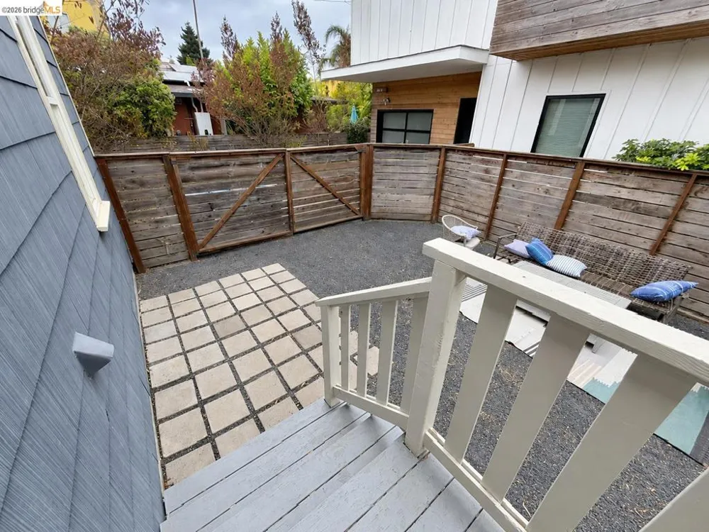 1324 Burnett Berkeley, CA 94702
