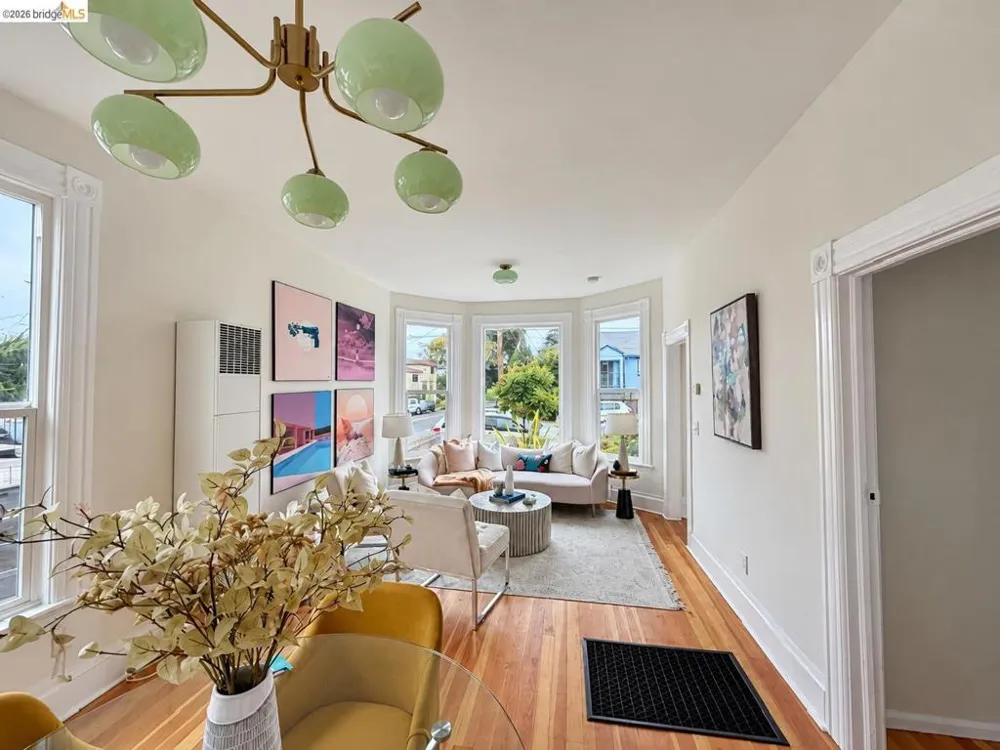 1324 Burnett Berkeley, CA 94702