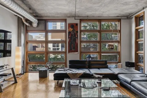 877 Island Ave #203