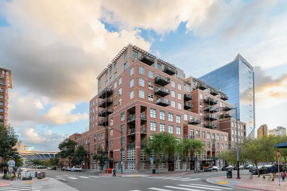 877 Island Ave #203 San Diego, CA 92101