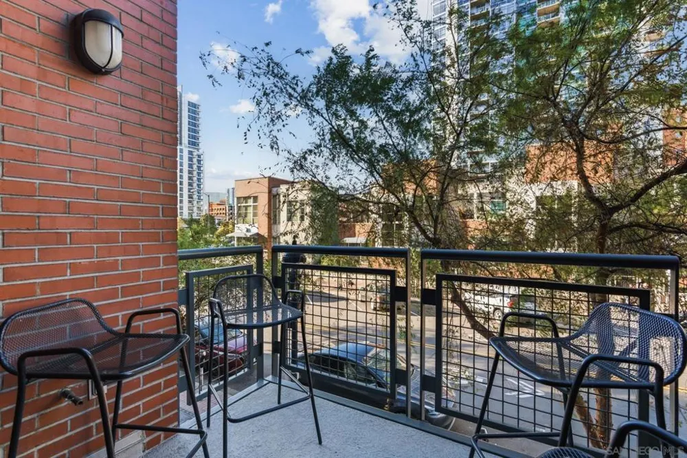 877 Island Ave #203 San Diego, CA 92101