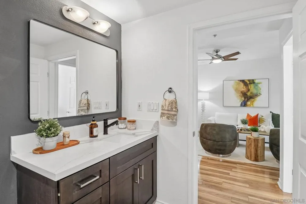 1240 India St #506 San Diego, CA 92101