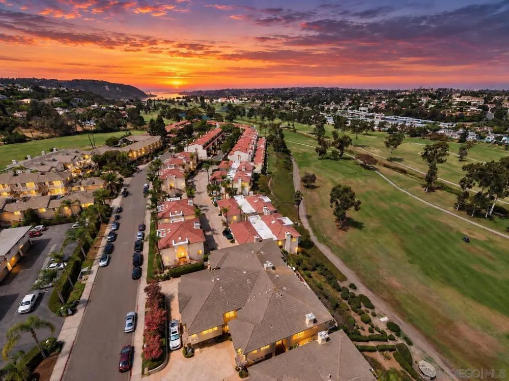 2538 Navarra Dr #D Carlsbad, CA 92009