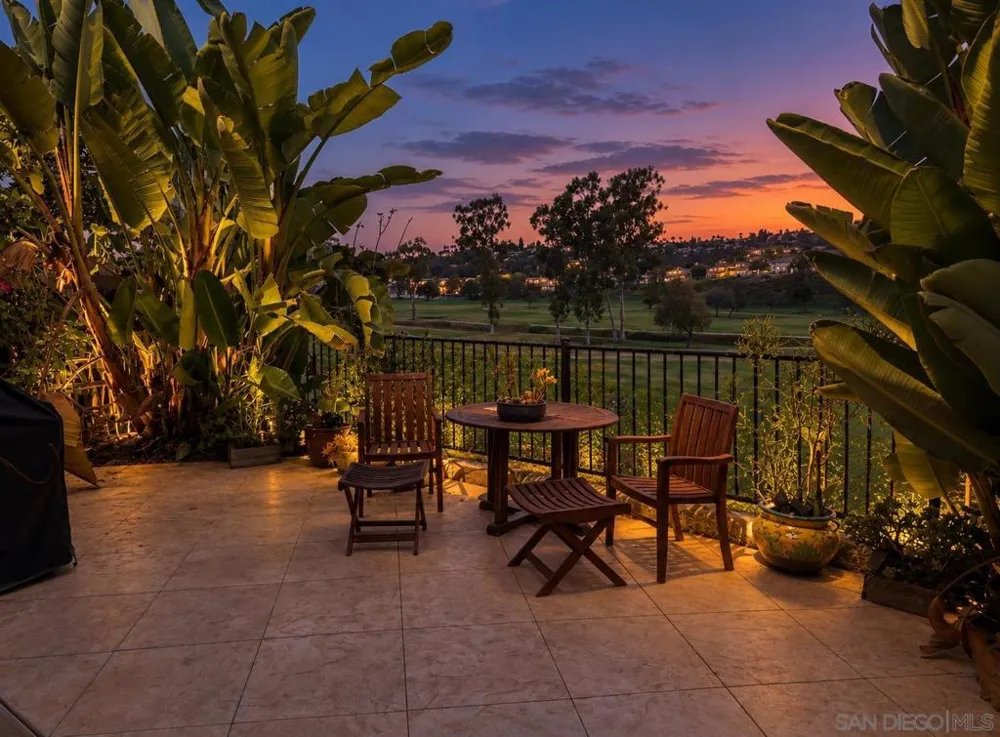 2538 Navarra Dr #D Carlsbad, CA 92009