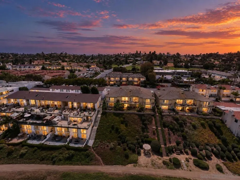 2538 Navarra Dr #D Carlsbad, CA 92009