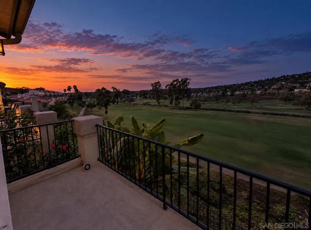 2538 Navarra Dr #D Carlsbad, CA 92009