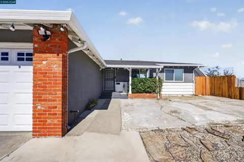 2444 Fitzpatrick St