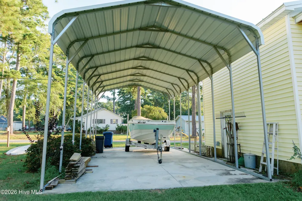 998 Bayview Road Bath, NC 27808