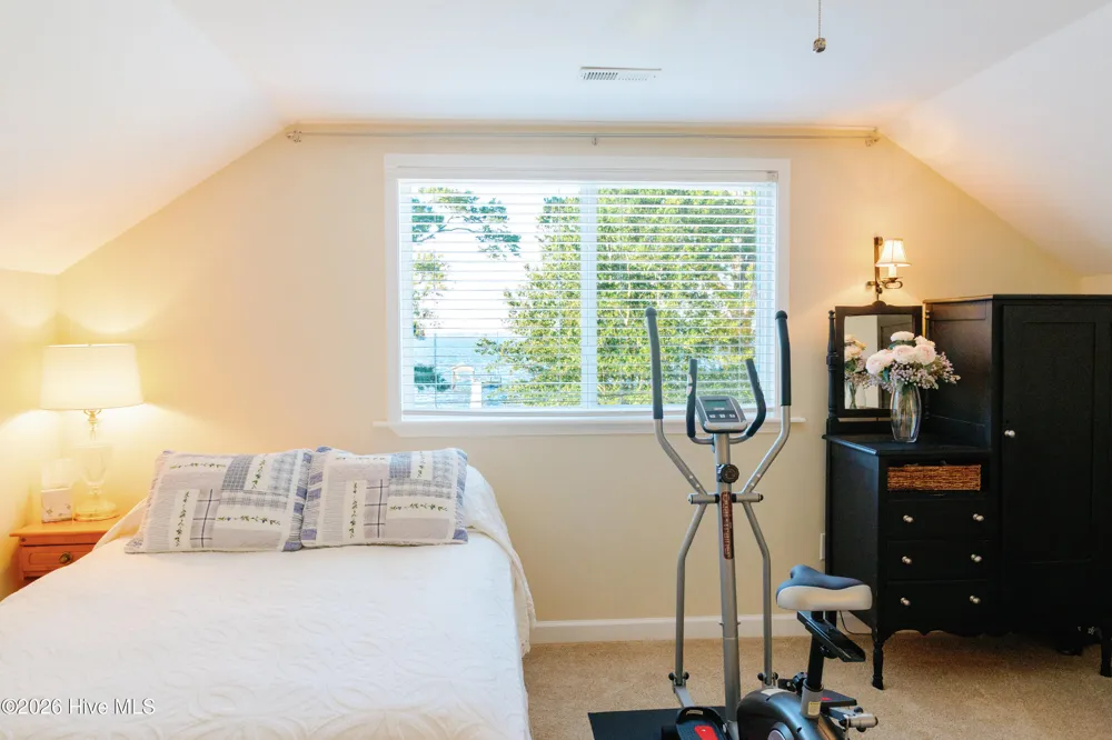 998 Bayview Road Bath, NC 27808