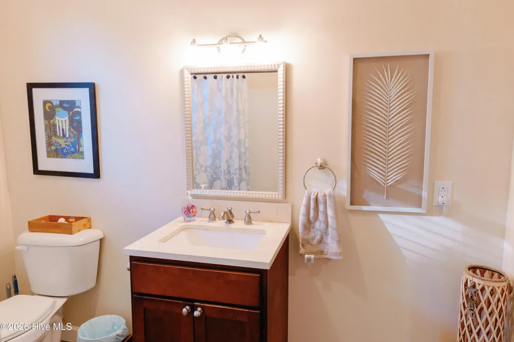 998 Bayview Road Bath, NC 27808