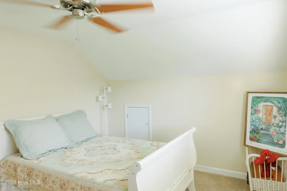 998 Bayview Road Bath, NC 27808