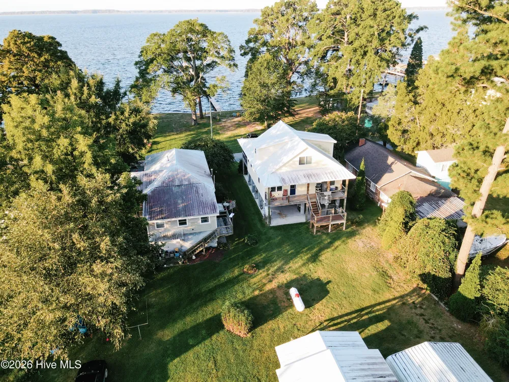 998 Bayview Road Bath, NC 27808