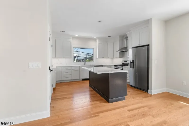 382 5Th Ave Paterson City, NJ 07514