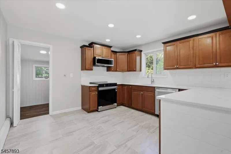 289 Hillcrest Dr Milford, NJ 08848