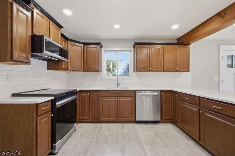 289 Hillcrest Dr Milford, NJ 08848