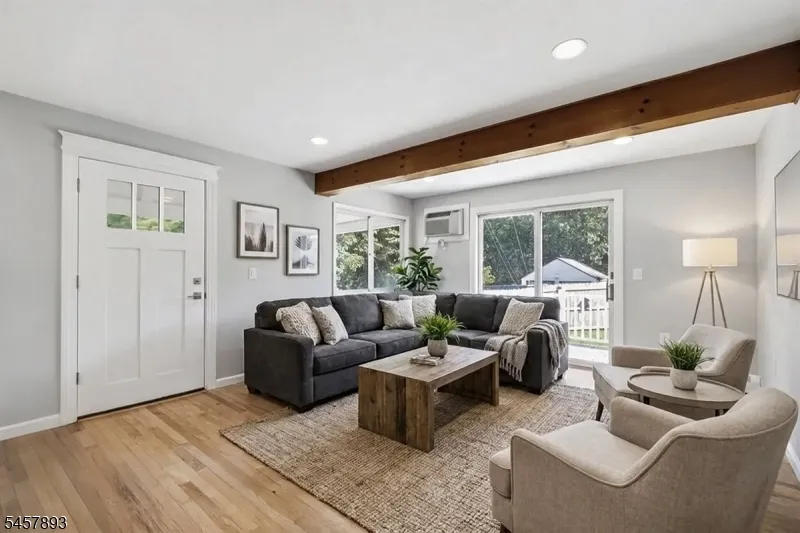 289 Hillcrest Dr Milford, NJ 08848