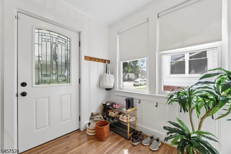 32 Barrington Ave Clifton City, NJ 07011