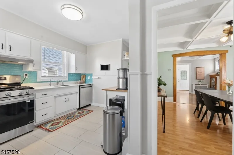 32 Barrington Ave Clifton City, NJ 07011