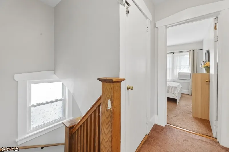 32 Barrington Ave Clifton City, NJ 07011