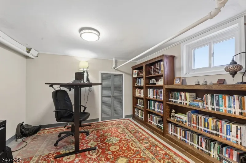 32 Barrington Ave Clifton City, NJ 07011
