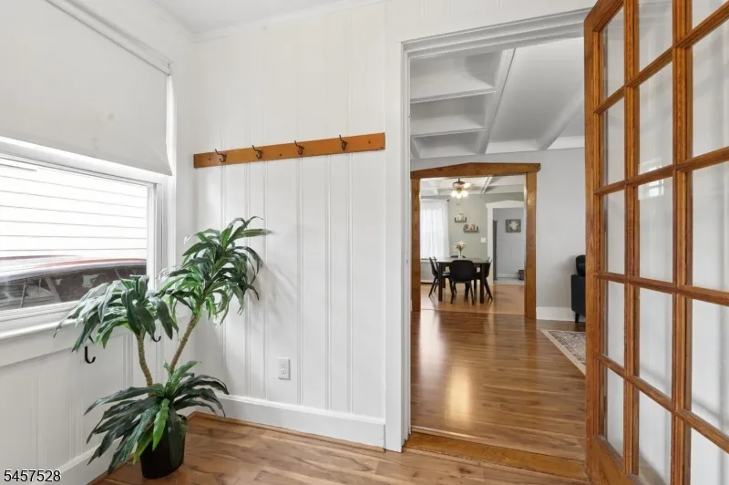 32 Barrington Ave Clifton City, NJ 07011