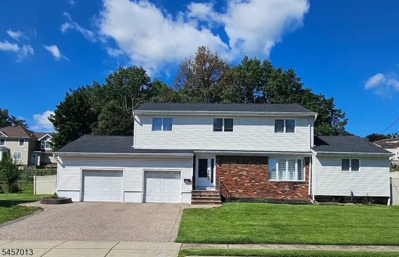 10 Evelyn Ter Wayne, NJ 07470