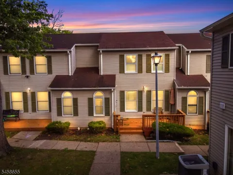 664 Irvington Ave #6 Unit 6