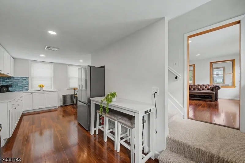 16 Jaqui Ave Morris Plains, NJ 07950