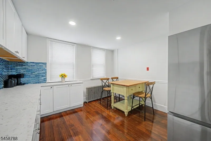 16 Jaqui Ave Morris Plains, NJ 07950