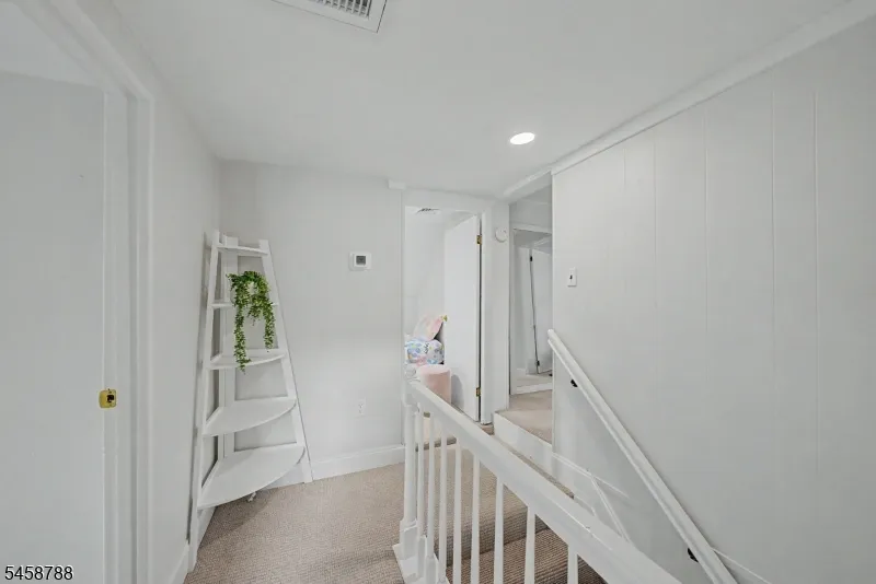 16 Jaqui Ave Morris Plains, NJ 07950