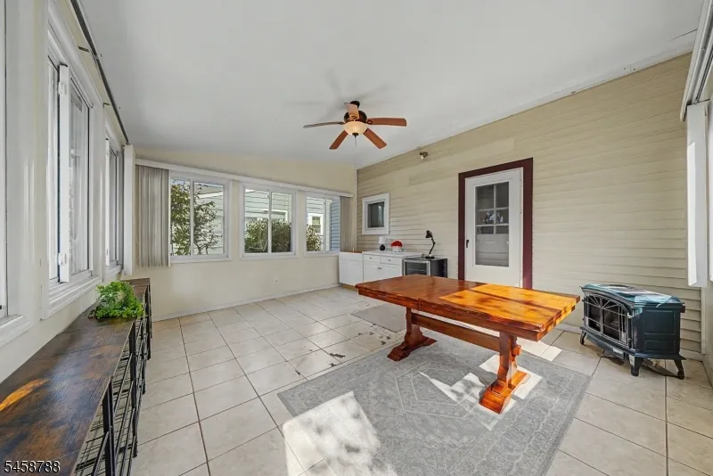16 Jaqui Ave Morris Plains, NJ 07950