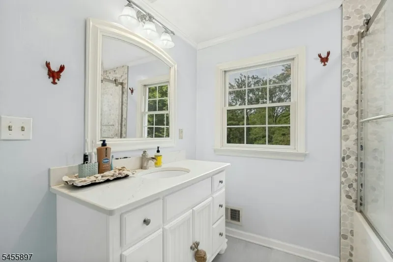 751 Peters Ln Bridgewater, NJ 08836
