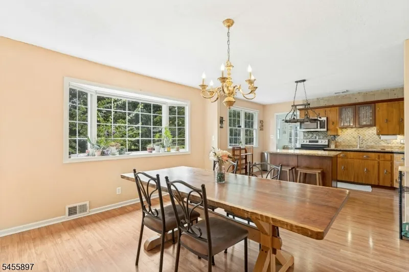 751 Peters Ln Bridgewater, NJ 08836