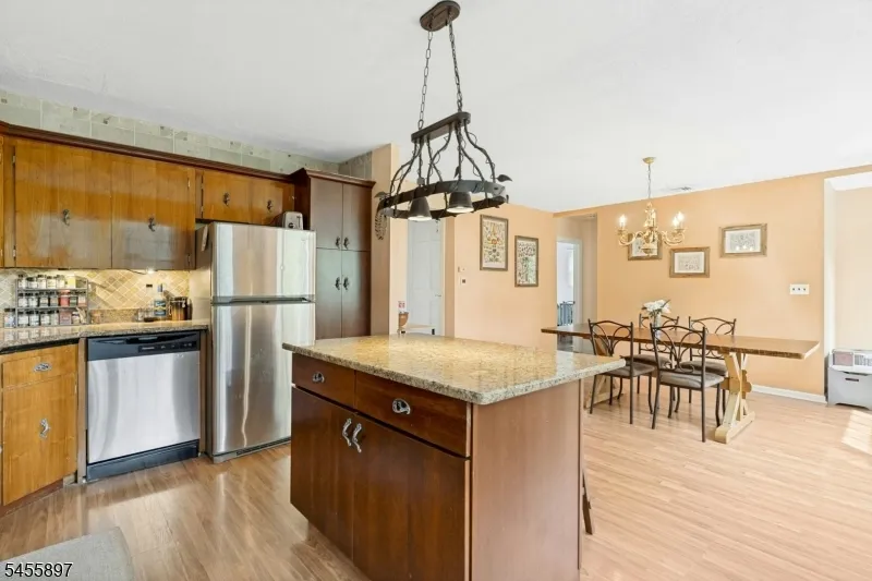 751 Peters Ln Bridgewater, NJ 08836