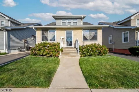 1245 Oakland Ave